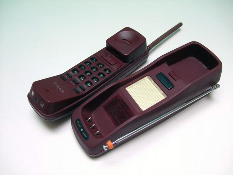 telefono inalambrico color granate mx-onda alt.8x8x32 1u